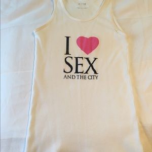 COPY - Graphic tank